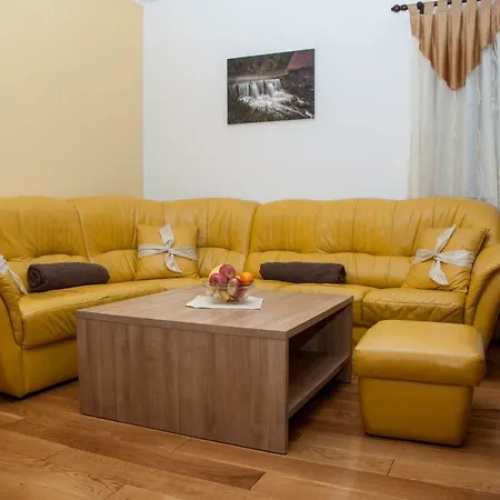 Apartman Kanjer 1 *