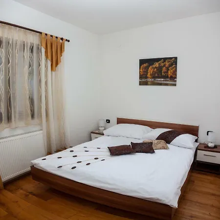 Apartman Kanjer 1 *