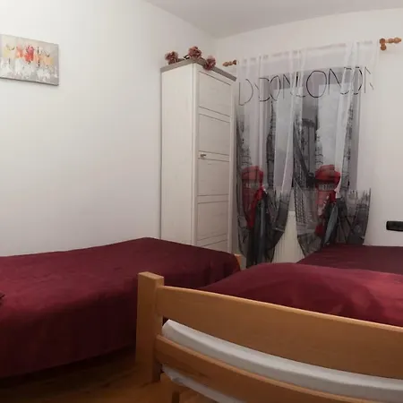 Kanjer 1 Apartment Delnice